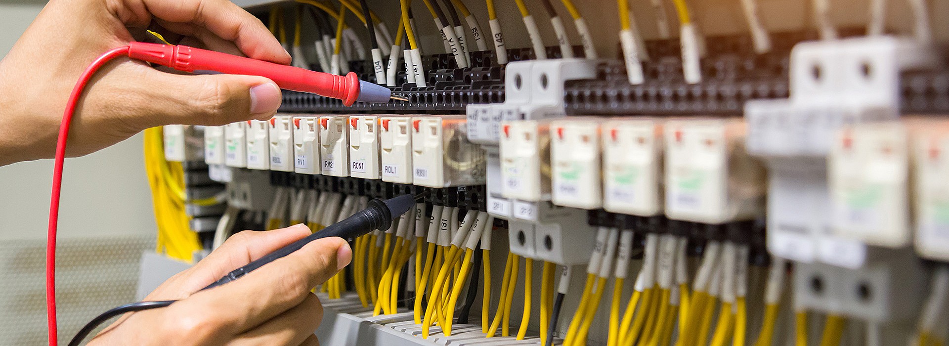 004--elektrotechnik_244642723.jpg